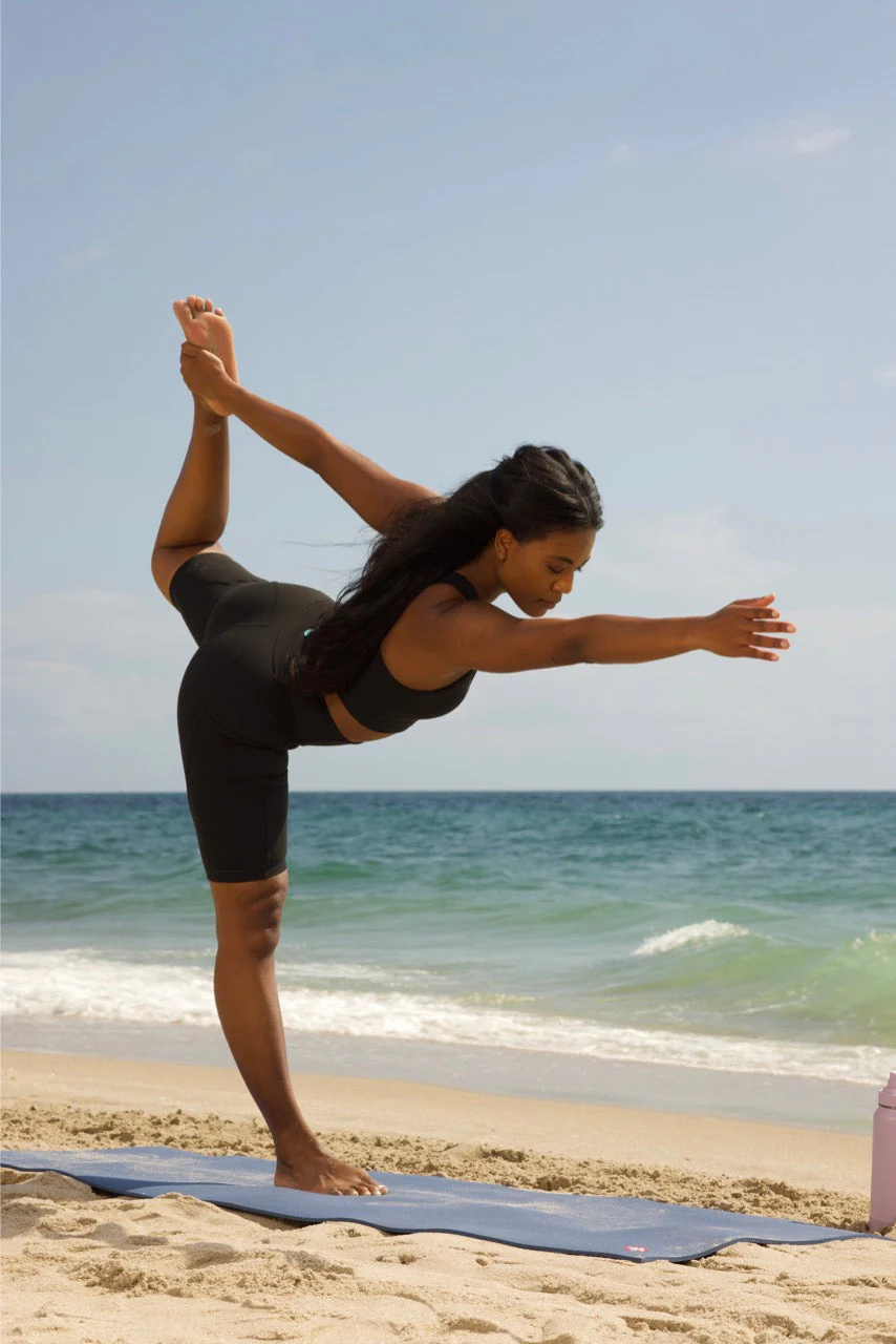 Women's Ananda Long Yoga Sports Bra | Black - Image 7